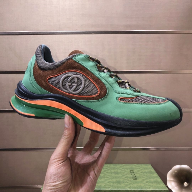 G*u*i casual shoes